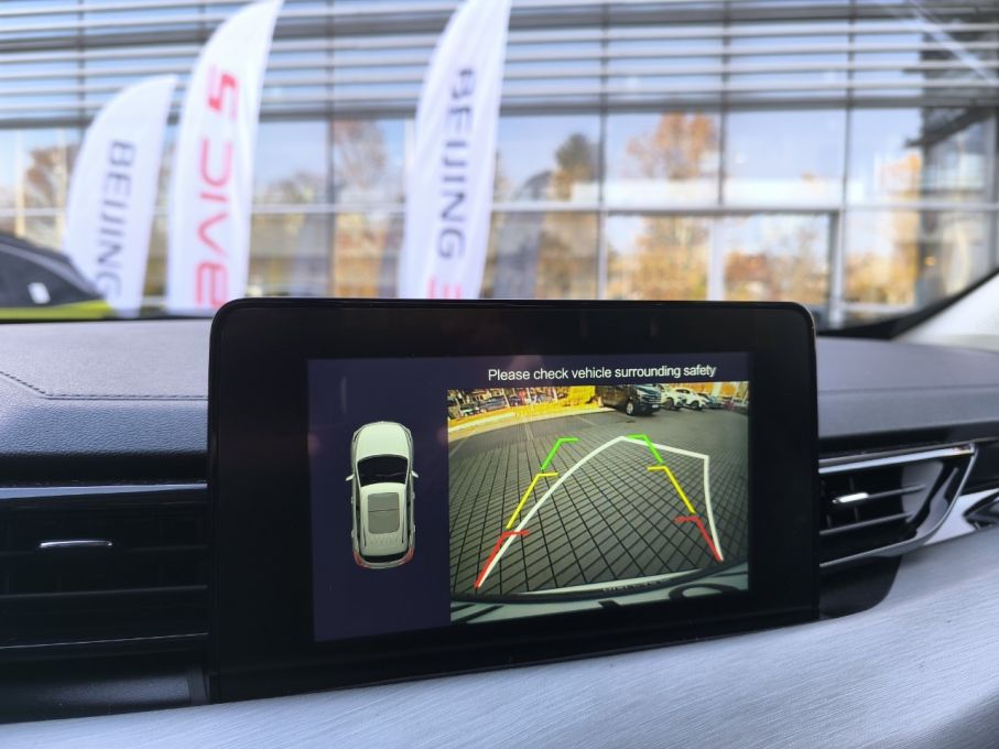 BAIC Beijing 3 Luxury 1.5 136KM MT6 2WD 19