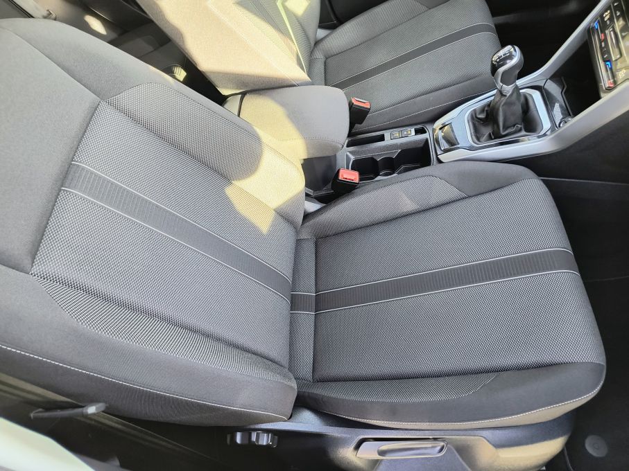 VW T-Roc 1,5 TSI 150KM Ledy,  Virtual Cockpit, WEBASTO,  Salon PL 14