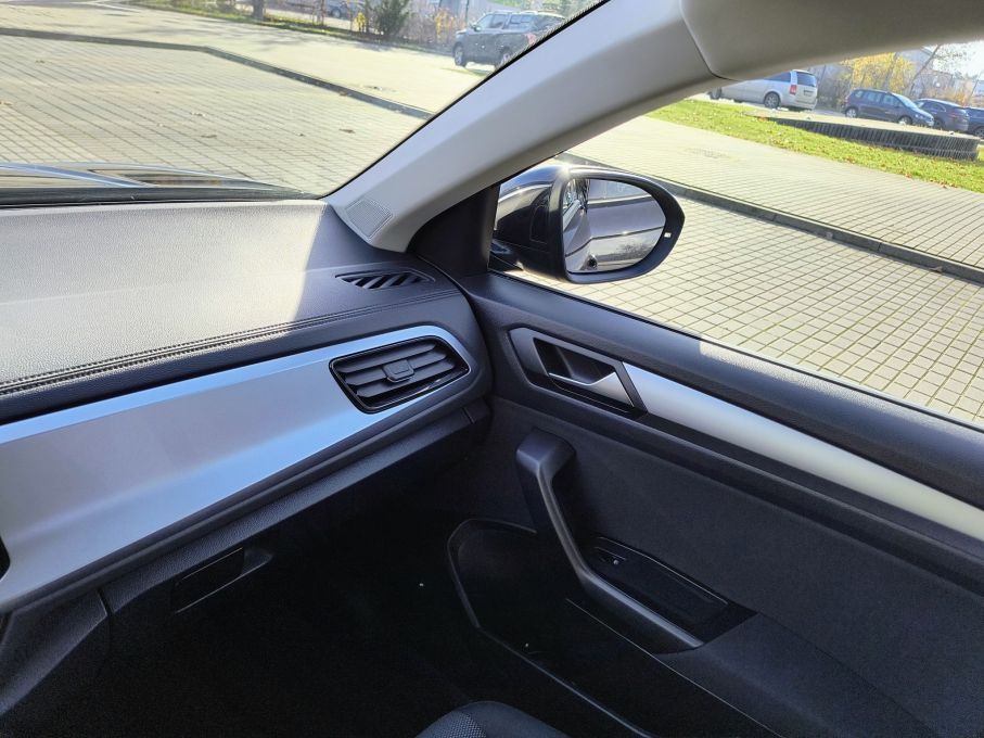 VW T-Roc 1,5 TSI 150KM Ledy,  Virtual Cockpit, WEBASTO,  Salon PL 20