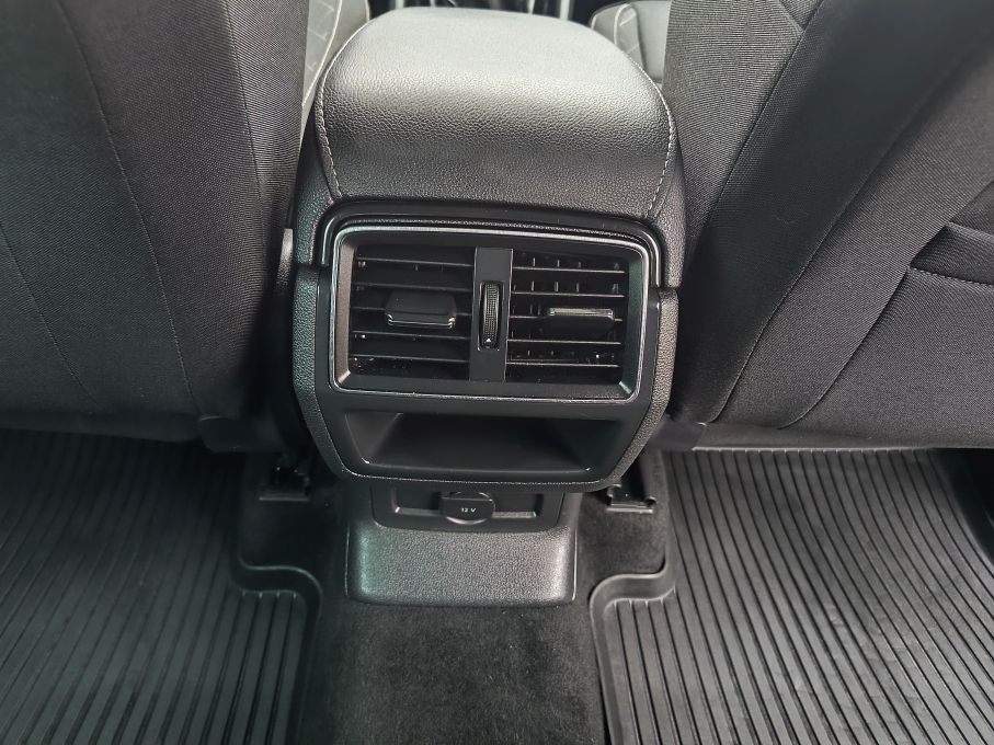 NOWA LOKALIZACJA Skoda KAROQ 1,0 TSI 115 KM Salon PL 20