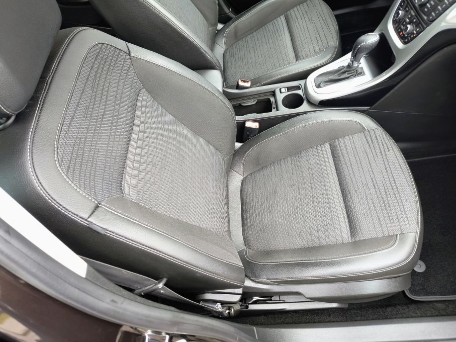 NOWA LOKALIZACJA Opel Astra IV 1.4 Turbo 140KM Automat kolorEkran Climatronic Serwis 12