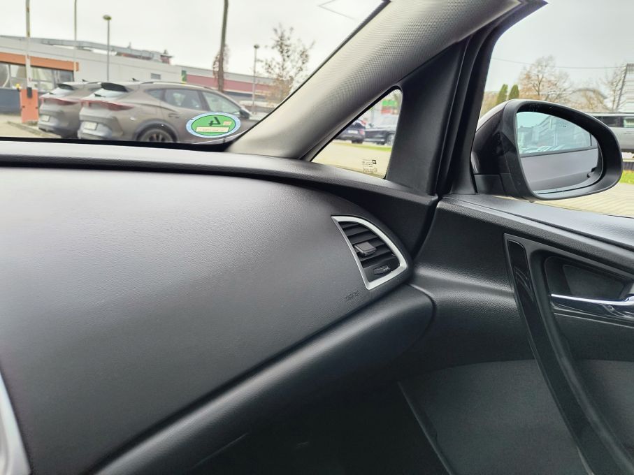 NOWA LOKALIZACJA Opel Astra IV 1.4 Turbo 140KM Automat kolorEkran Climatronic Serwis 19