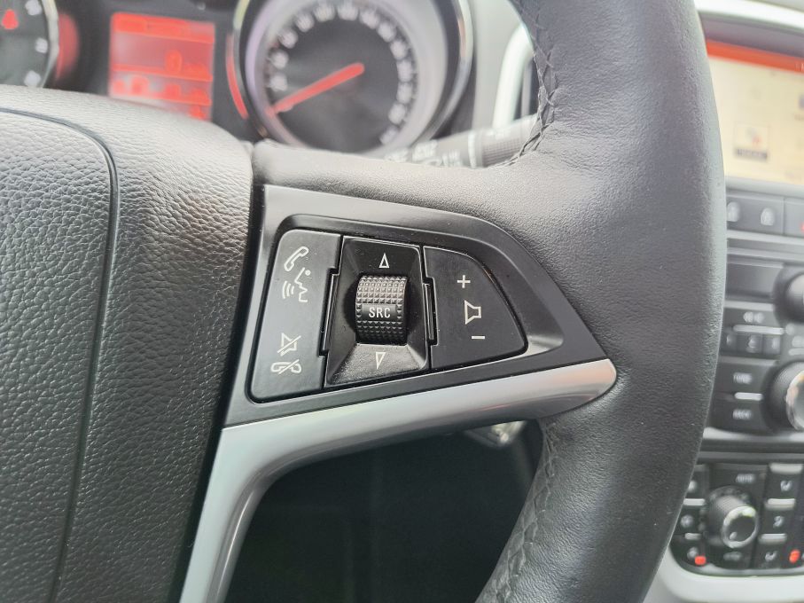 NOWA LOKALIZACJA Opel Astra IV 1.4 Turbo 140KM Automat kolorEkran Climatronic Serwis 22