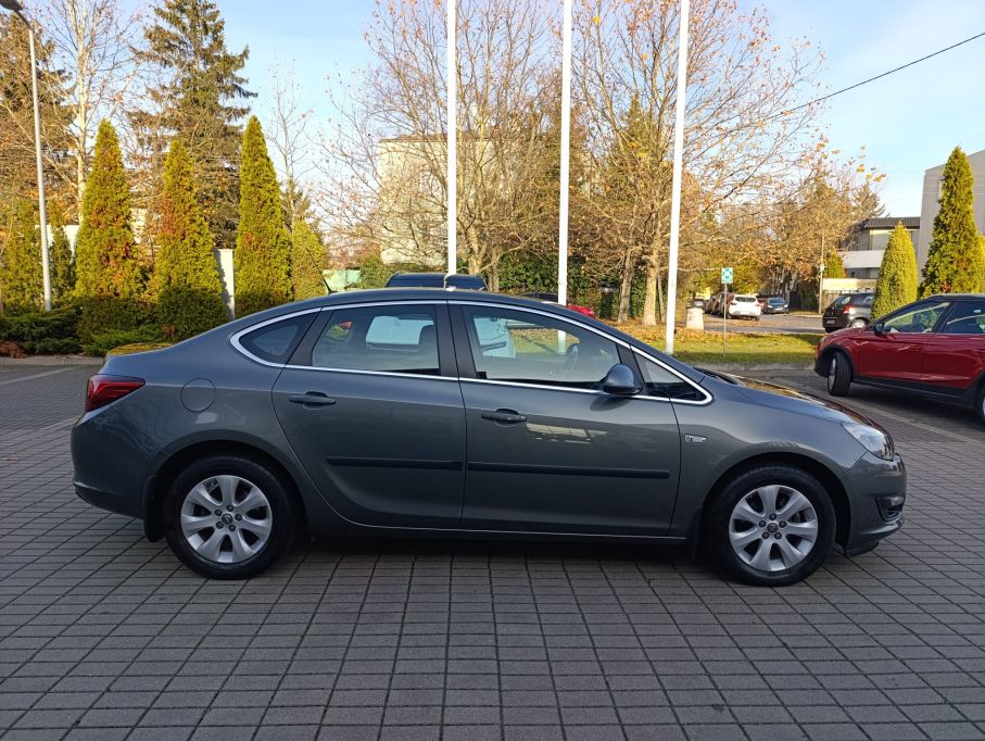 NOWA LOKALIZACJA Opel Astra IV 4DR 1,6 16V 115KM, Salon Polska 1-wszy właściciel 4