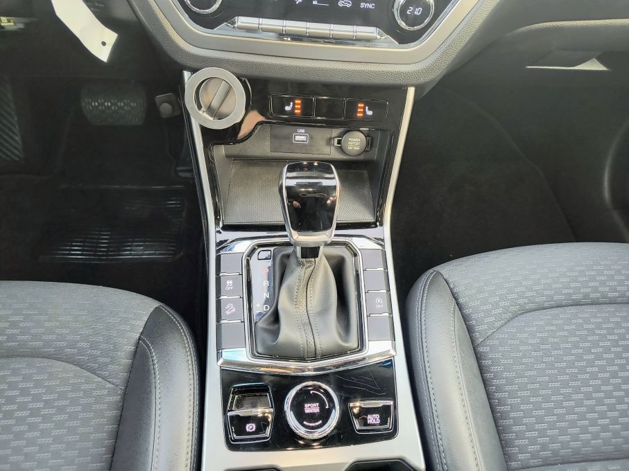 SsangYong Korando QUARTZ 1,5 TGDi 163KM, AUTOMAT  Salon 18