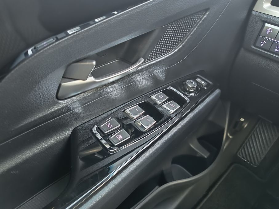 SsangYong Korando QUARTZ 1,5 TGDi 163KM, AUTOMAT  Salon 23