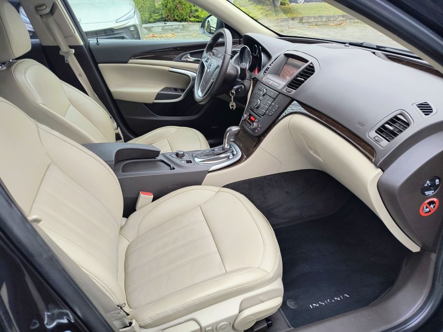 NOWA LOKALIZACJA Opel Insignia A 2.0 cdti Salon Automat Infinity skóra Serwis ASO 10