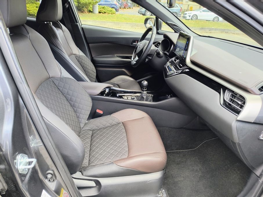 NOWA LOKALIZACJA Toyota CHR 1.2 Prestige Skóra Kamera Full Opcja Serwis Gwarancja 11