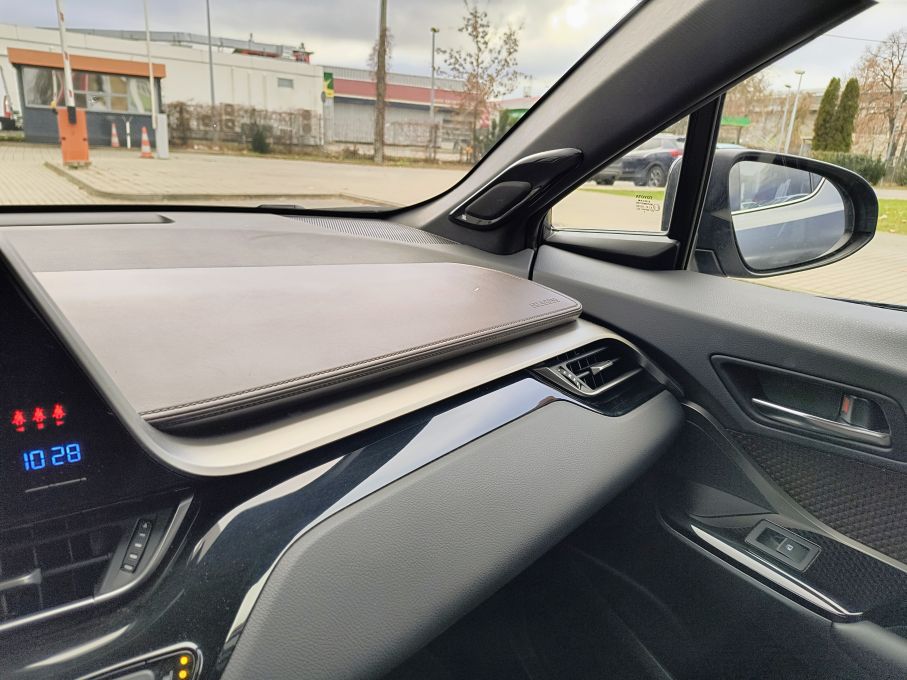 NOWA LOKALIZACJA Toyota CHR 1.2 Prestige Skóra Kamera Full Opcja Serwis Gwarancja 17