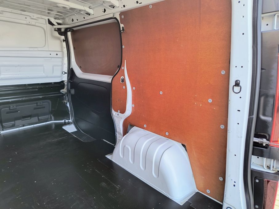 Fiat Talento L1H1 2,0 DCI 120KM Kamera cofania czujniki nawigacja VAT23% 13