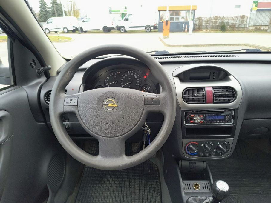 NOWA LOKALIZACJA Opel Corsa C 5dr Klima Niski Przebieg 16
