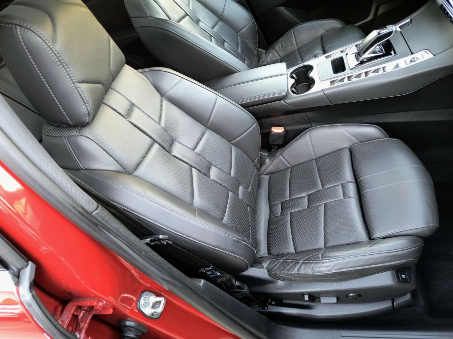 DS7 CROSSBACK 1,6 T 225 KM GRAND CHIC OPERA 17