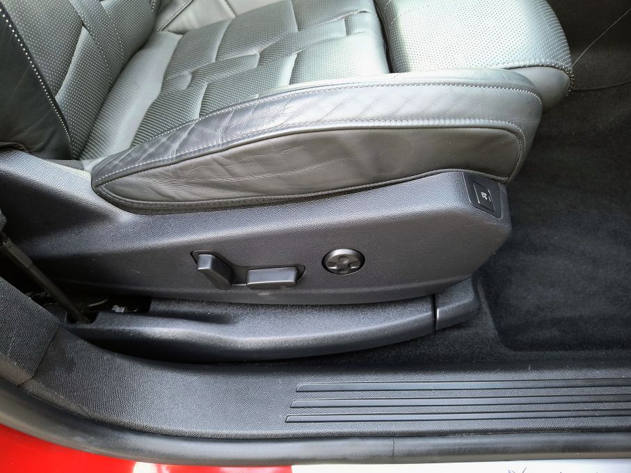 DS7 CROSSBACK 1,6 T 225 KM GRAND CHIC OPERA 18