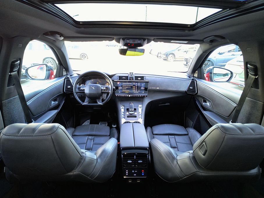 DS7 CROSSBACK 1,6 T 225 KM GRAND CHIC OPERA 24