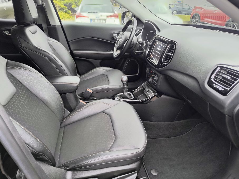 NOWA LOKALIZACJA Jeep Compass 1.3 T Limited Salon PL Piękny Gwarancja 13