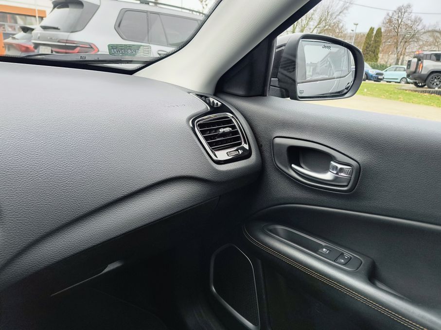 NOWA LOKALIZACJA Jeep Compass 1.3 T Limited Salon PL Piękny Gwarancja 19
