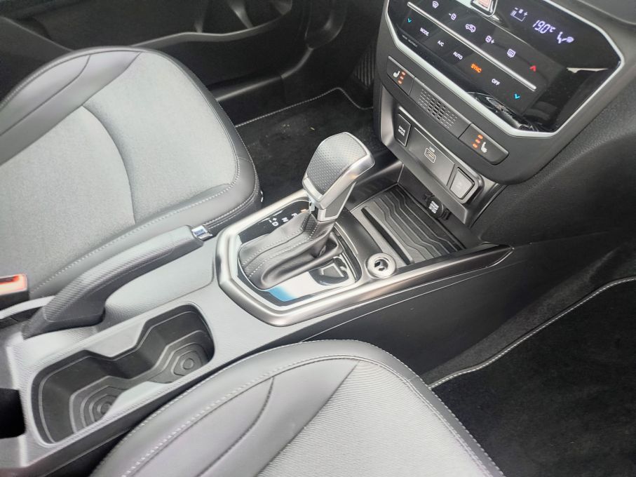 NOWA LOKALIZACJA KGM Tivoli 1.5 Turbo 163KM AT6 Adventure + LED 16