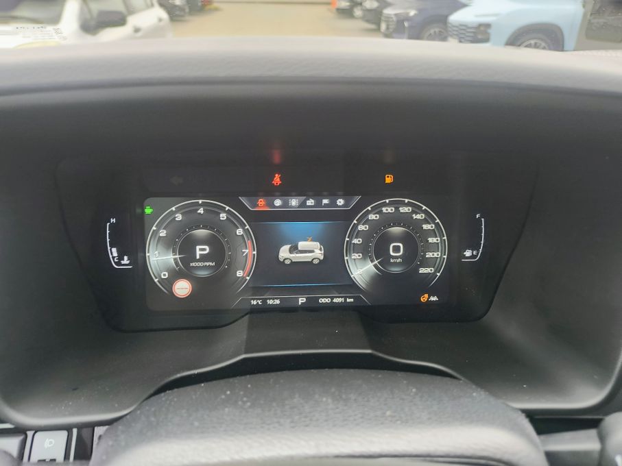 NOWA LOKALIZACJA KGM Tivoli 1.5 Turbo 163KM AT6 Adventure + LED 25