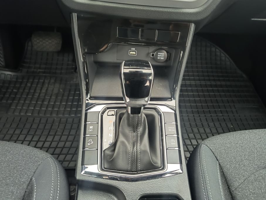 NOWA LOKALIZACJA SsangYong KGM Korando 1.5T Niski Przebieg Automat Kamera Gwarancja Vat23% 24