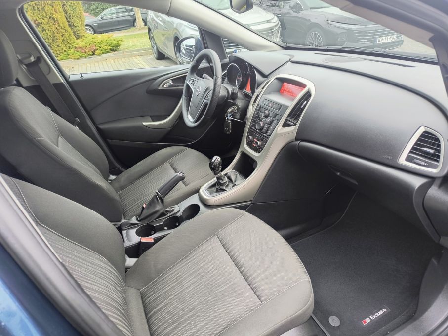 NOWA LOKALIZACJA Opel Astra J 1.6 115KM Niski Przebieg Piękna Gwarancja Serwis 9