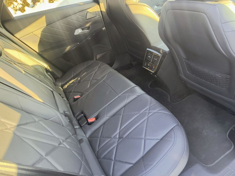 NOWA LOKALIZACJA DS7 CROSSBACK 1,6 T 225 KM Grand Chick Rivoli 2 x koła 24