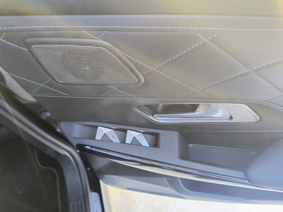 NOWA LOKALIZACJA DS7 CROSSBACK 1,6 T 225 KM Grand Chick Rivoli 2 x koła 25