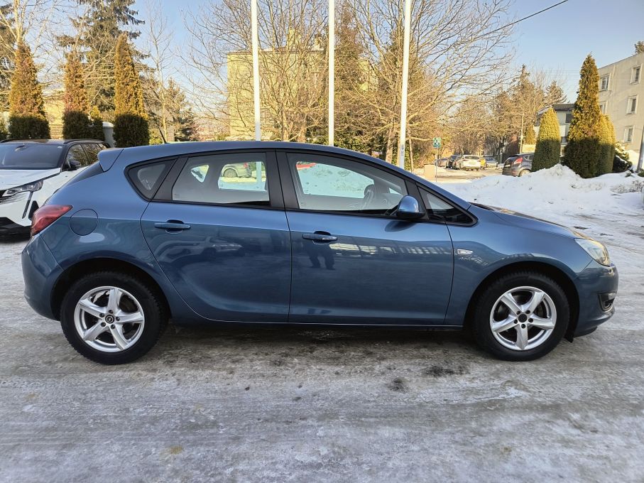 NOWA LOKALIZACJA Opel Astra J 1.6 16v SalonPL 1 właściciel NiskiPrzebieg Gwarancja 7