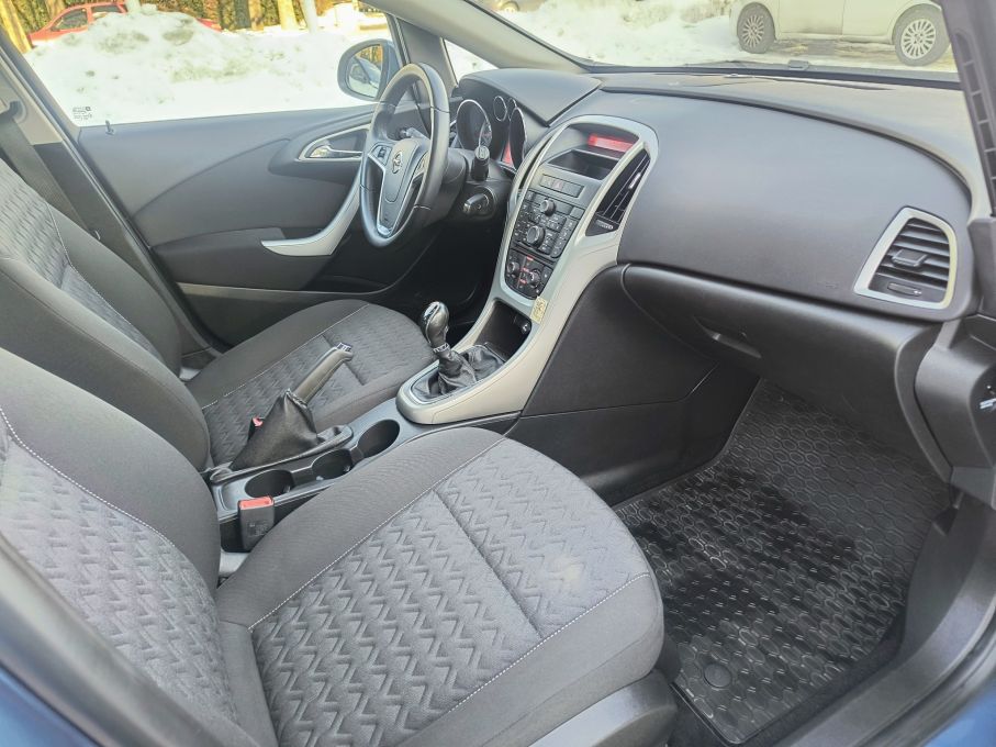 NOWA LOKALIZACJA Opel Astra J 1.6 16v SalonPL 1 właściciel NiskiPrzebieg Gwarancja 13