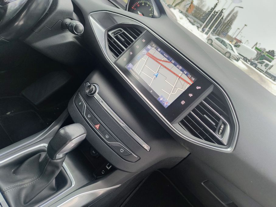 NOWA LOKALIZACJA Peugeot 308 1.2 Allure Automat Navi Kamera Gwarancja 24
