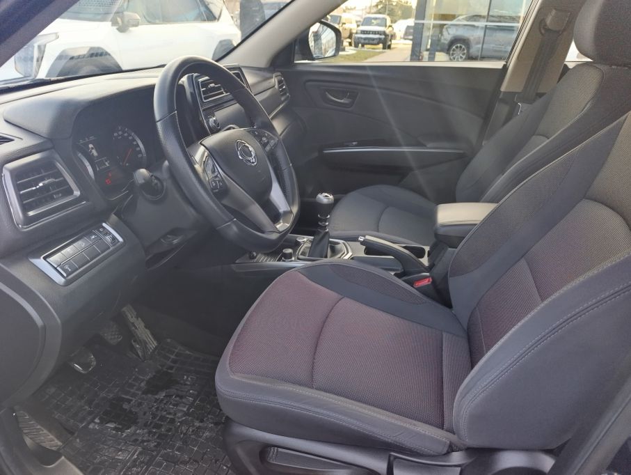 SsanYong Tivoli QUARTZ 1,5 16V TDGI  163KM rej 03.2023 14