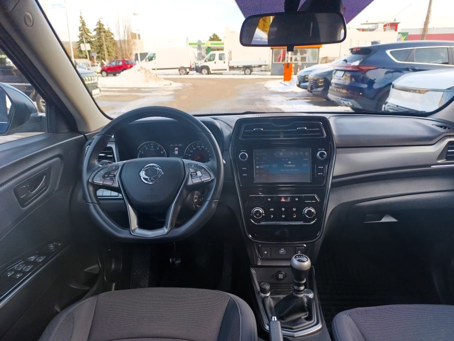 SsanYong Tivoli QUARTZ 1,5 16V TDGI  163KM rej 03.2023 15