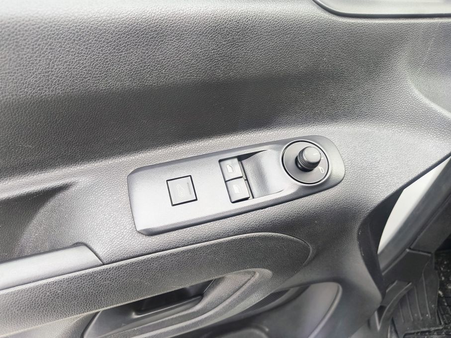 NOWA LOKALIZACJA Opel Combo 1.5cdti XL 2xdrzwi Niski Przebieg Serwis ASO Vat23% 25