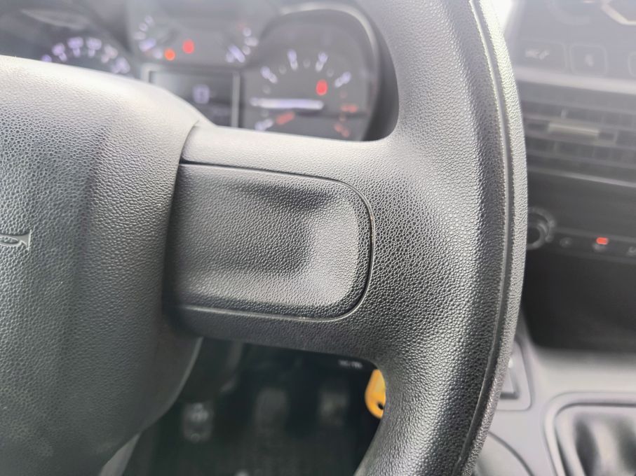 NOWA LOKALIZACJA Citroen Berlingo 1.5hdi XL 2xdrzwi WINDA Niski Przebieg Serwis ASO Vat23% 19