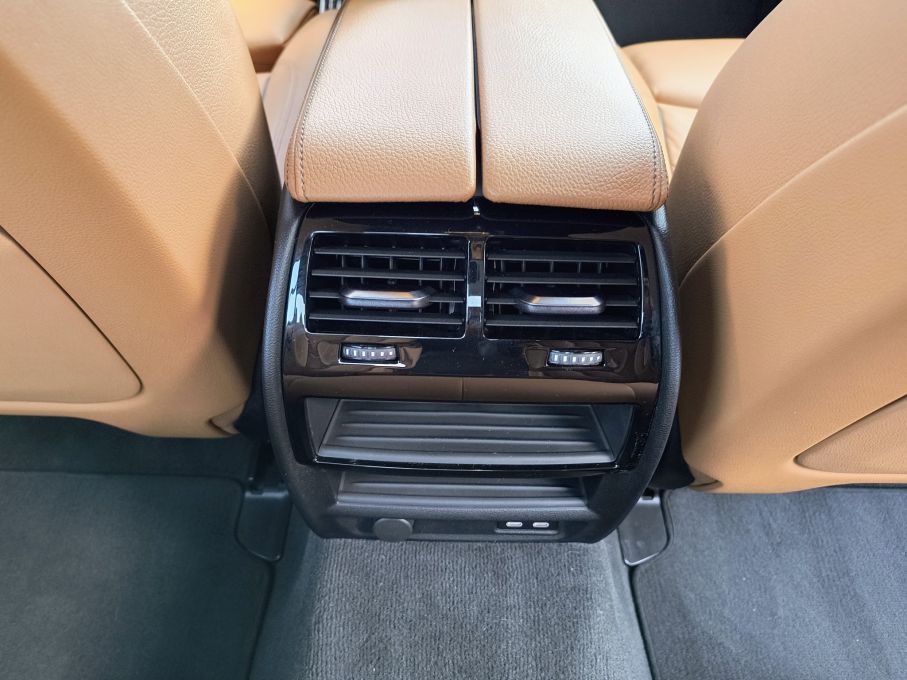 NOWA LOKALIZACJA Bmw 520d X-drive M Pakiet Niski Przebieg Automat Kamera Gwarancja Vat23% 16