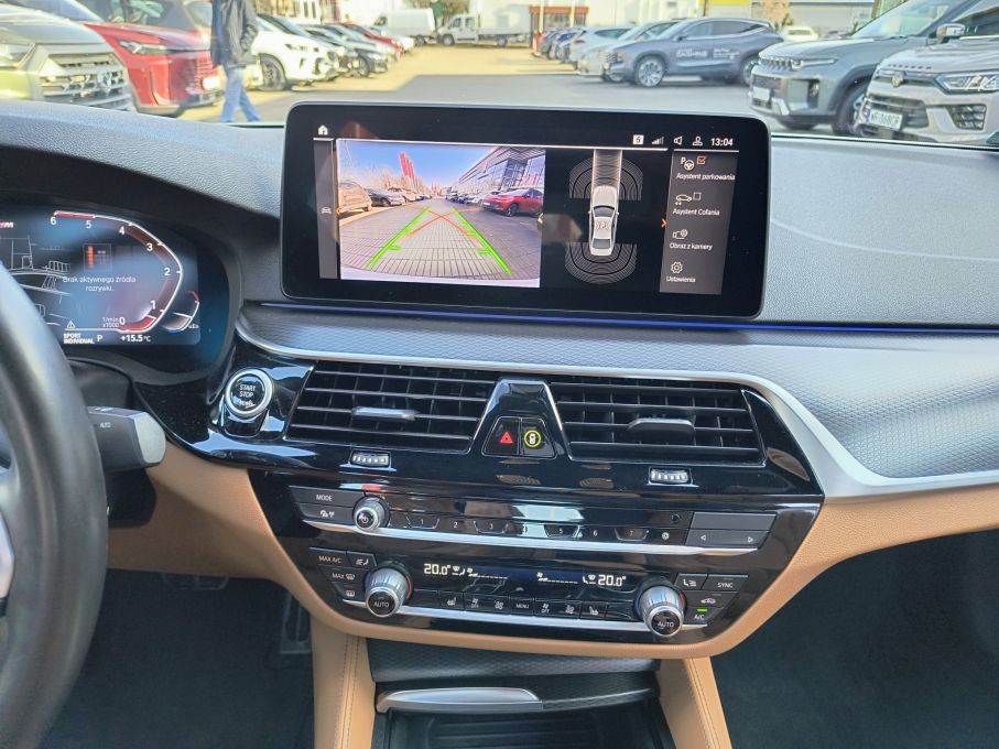 NOWA LOKALIZACJA Bmw 520d X-drive M Pakiet Niski Przebieg Automat Kamera Gwarancja Vat23% 18