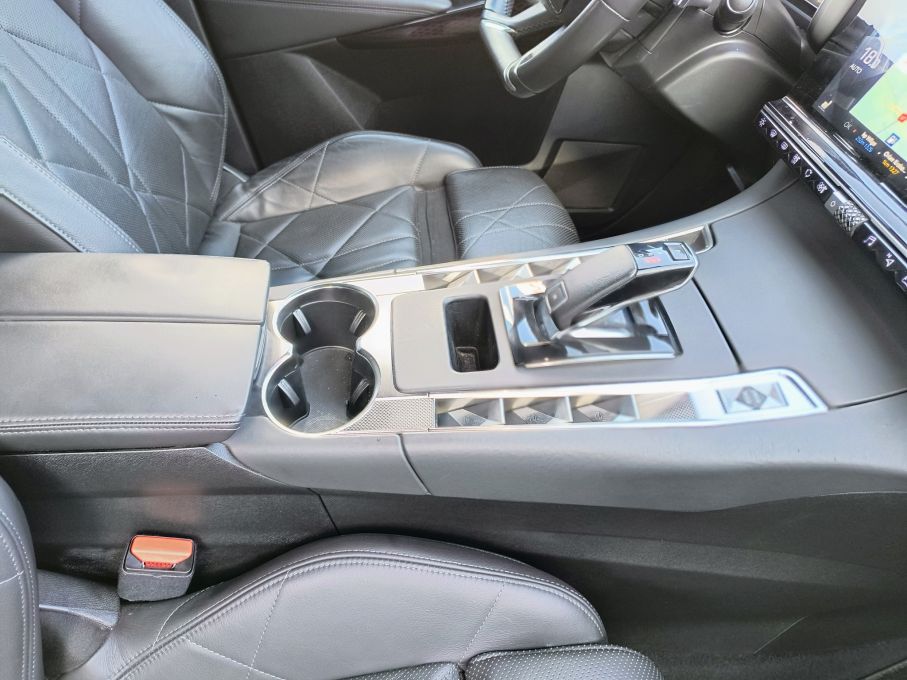 NOWA LOKALIZACJA DS7 CROSSBACK 1,6 T 225 KM Grand Chic Rivoli 2 x koła 17