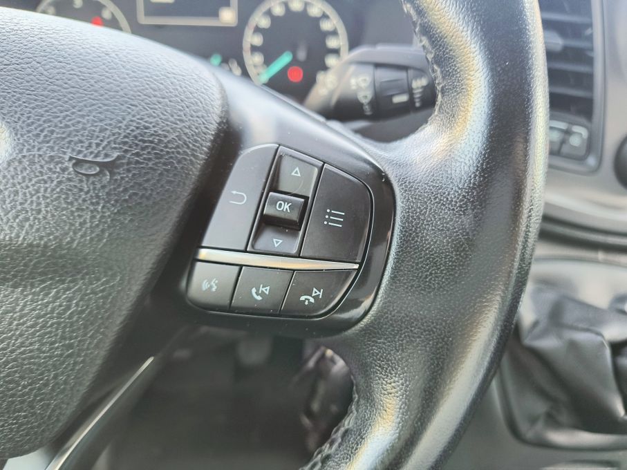 NOWA LOKALIZACJA Ford Transit L4H3 2,0 cdti 130KM Navi Kamera Gwarancja vat23% 19