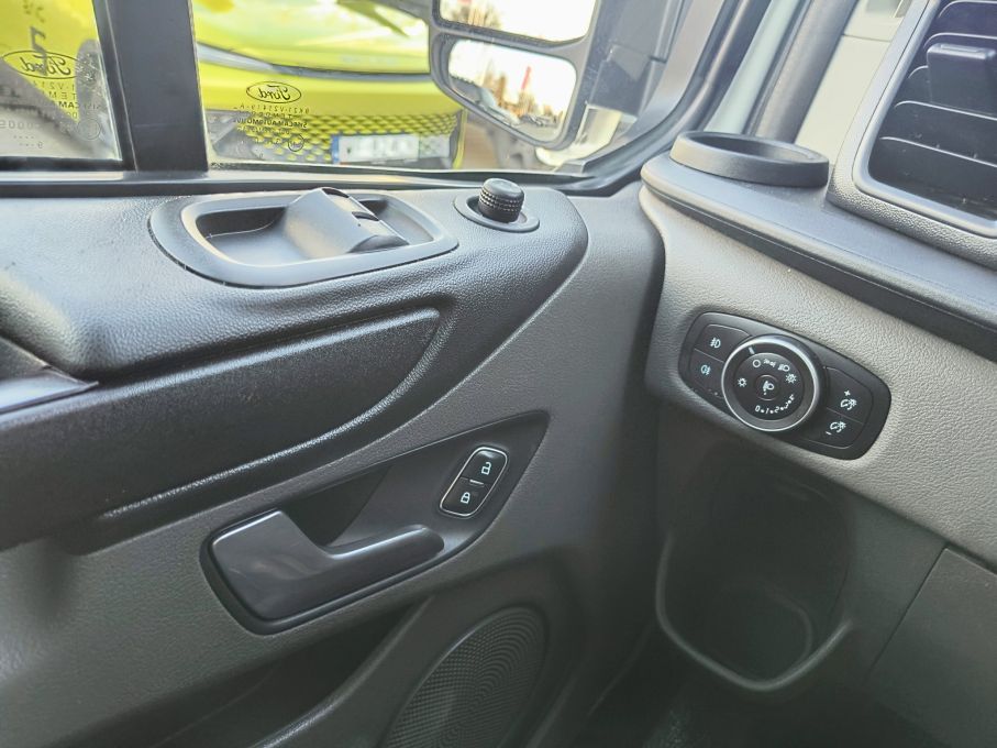 NOWA LOKALIZACJA Ford Custom L2H1 2,0 cdti 130KM Navi Kamera Gwarancja vat23% 24