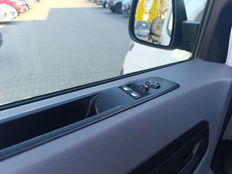 NOWA LOKALIZACJA Opel Vivaro C Long 2,0 CDTI 120KM, Bezwypadkowy Vat23% 9