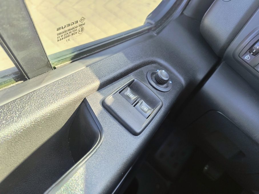 NOWA LOKALIZACJA Renault Trafic 2.0 dci L1H1 Led Vision Niski Przebieg Serwis VAT23% 18