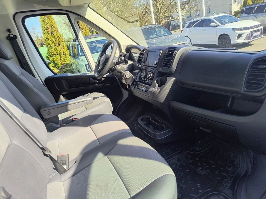 NOWA LOKALIZACJA Peugeot Boxer L4 Brygadówka, 2,2 HDI 140KM, 7 osób, kamera cofania 14