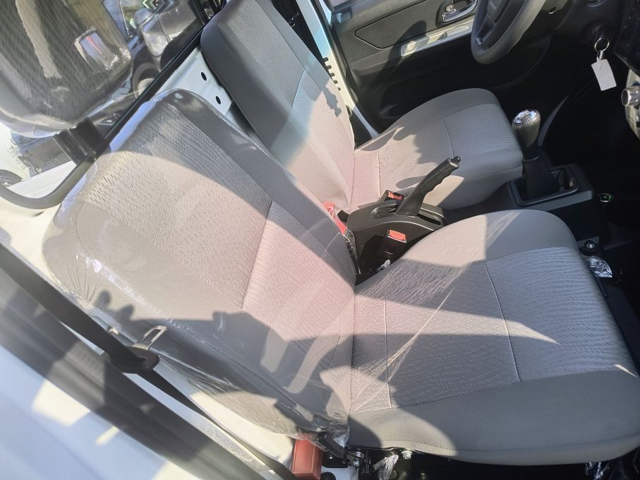 NOWA LOKALIZACJA DFSK C31 benzyna 1.6 + LPG skrzynia Gwarancja Fabryczna Vat23% 14