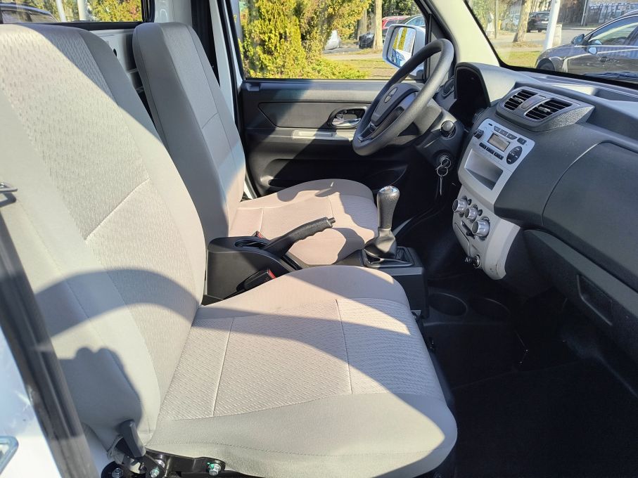 NOWA LOKALIZACJA DFSK C31 REJESTRACJA 2025 benzyna 1.5 skrzynia Gwarancja Fabryczna Vat23% 18