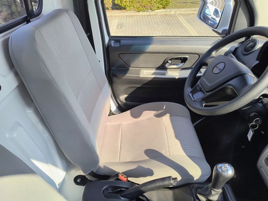 NOWA LOKALIZACJA DFSK C31 REJESTRACJA 2025 benzyna 1.5 skrzynia Gwarancja Fabryczna Vat23% 19