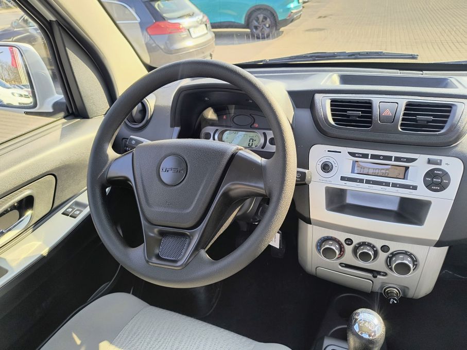 NOWA LOKALIZACJA DFSK C31 REJESTRACJA 2025 benzyna 1.5 skrzynia Gwarancja Fabryczna Vat23% 22