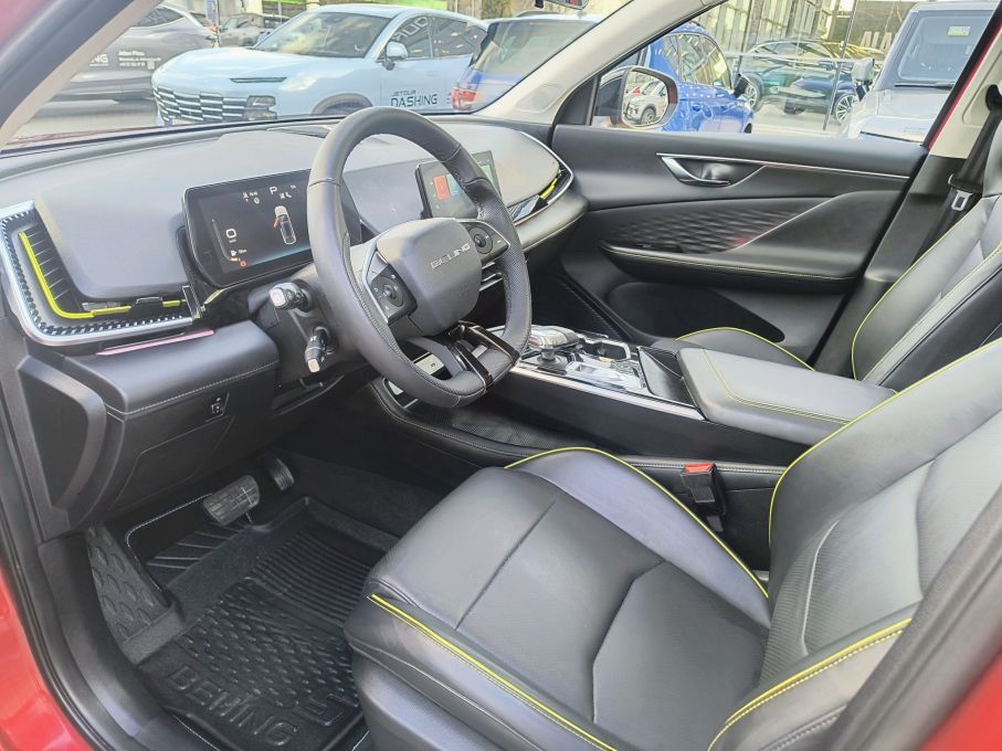 Beijing BAIC 5 1.5 177KM automat, kamery 360, salon PL 11