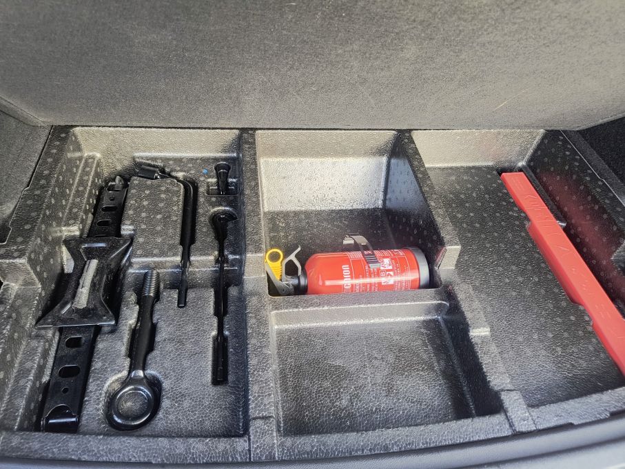 Beijing BAIC 5 1.5 177KM automat, kamery 360, salon PL 19