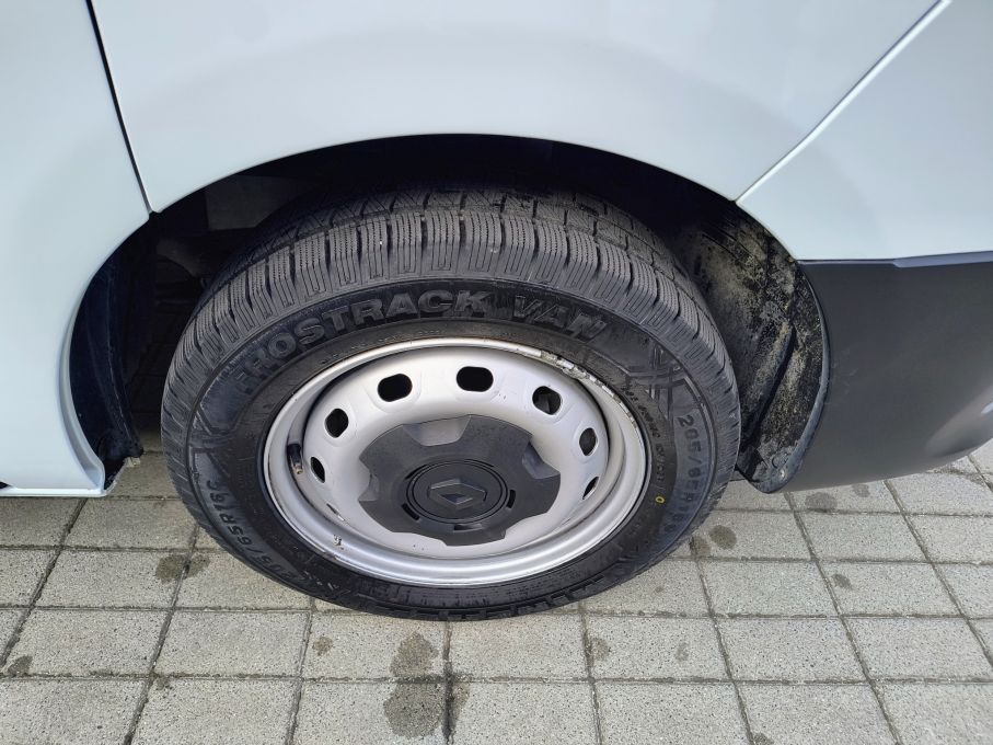 NOWA LOKALIZACJA Renault Trafic 2.0 dci LED Vision L2H1 120KM Navi Serwis Vat23% 12