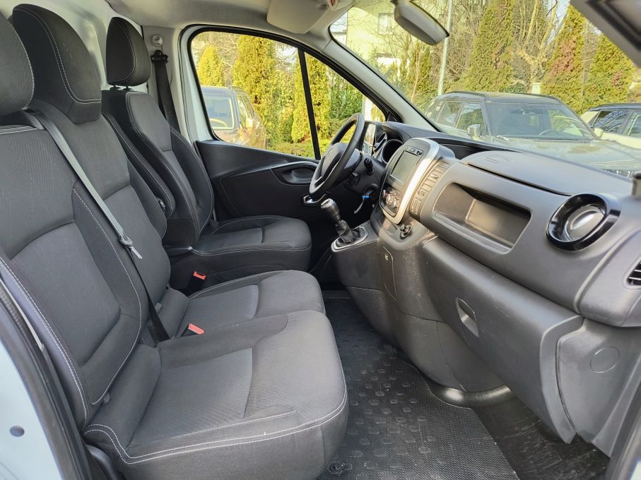 NOWA LOKALIZACJA Renault Trafic 2.0 dci LED Vision L2H1 120KM Navi Serwis Vat23% 15