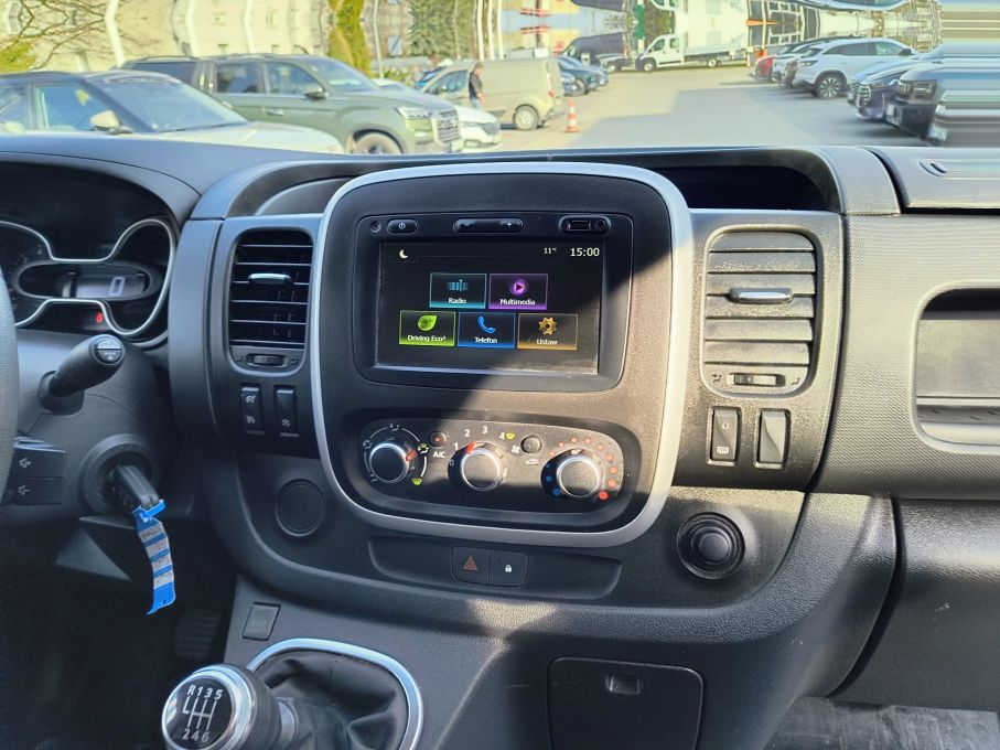 NOWA LOKALIZACJA Renault Trafic 2.0 dci LED Vision L2H1 120KM Navi Serwis Vat23% 17